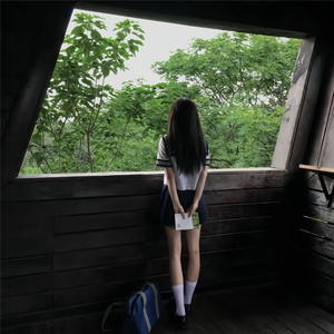 美女光屁屁18禁灌肠济
